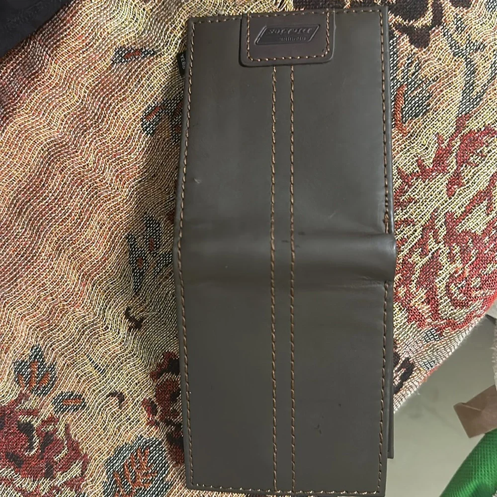 Genuine Dickies Men's Leather Extra Capacity Slimfold Wallet